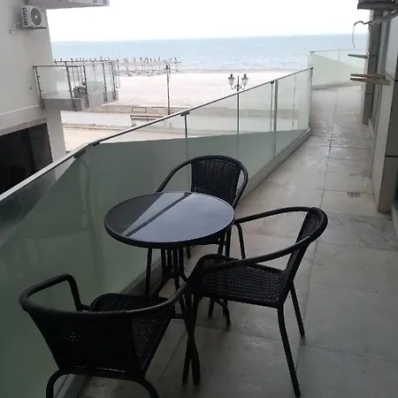 Zev Mediteraneo 아파트 *